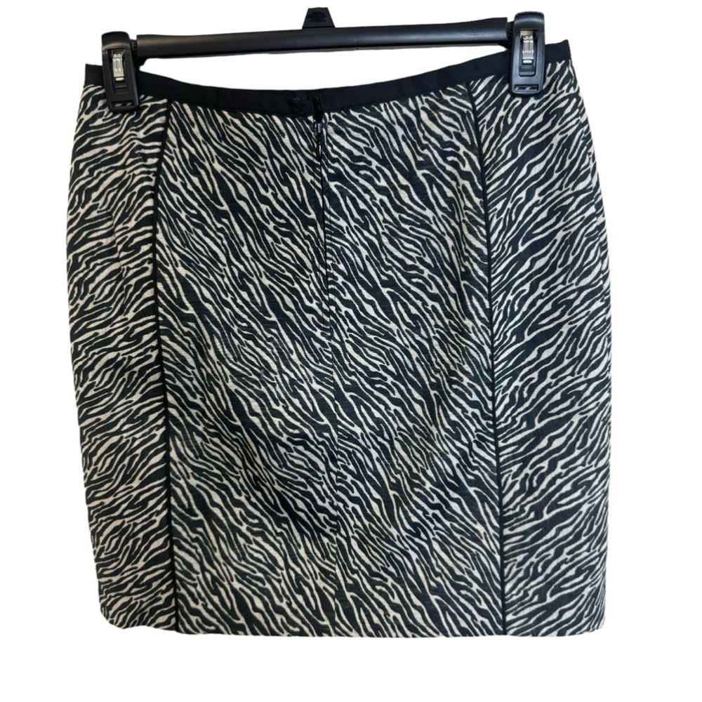 Women's H&M Skirt Size 10 Black & White Zebra Print - Picture 2 of 6
